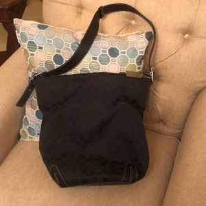 Extra large coach purse. Excellent condition.